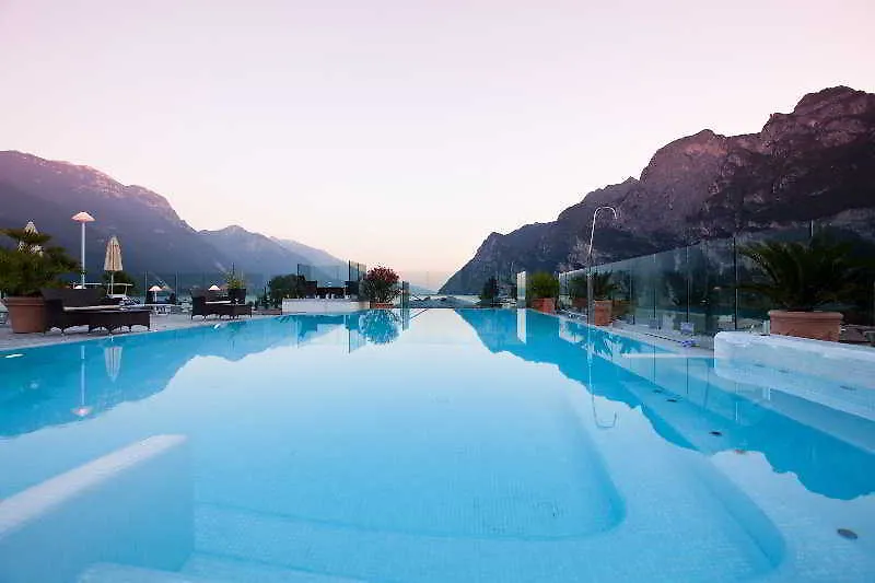 Hotel Kristal Palace - Tonelli Hotels - Adult Friendly Riva del Garda