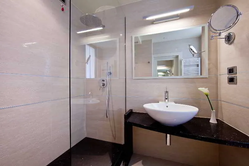 Hotel Kristal Palace - Tonelli Hotels - Adult Friendly Riva del Garda